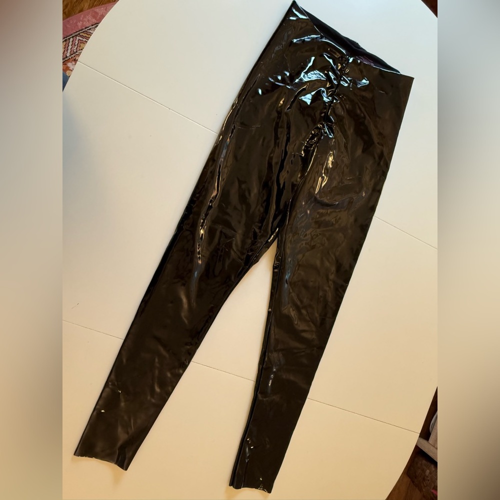 Commando ~ patent skinny legging